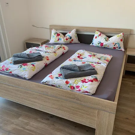 4 * Wohnung Spa Whirlpool & Sauna In Seenaehe Pleinfeld Esterno foto