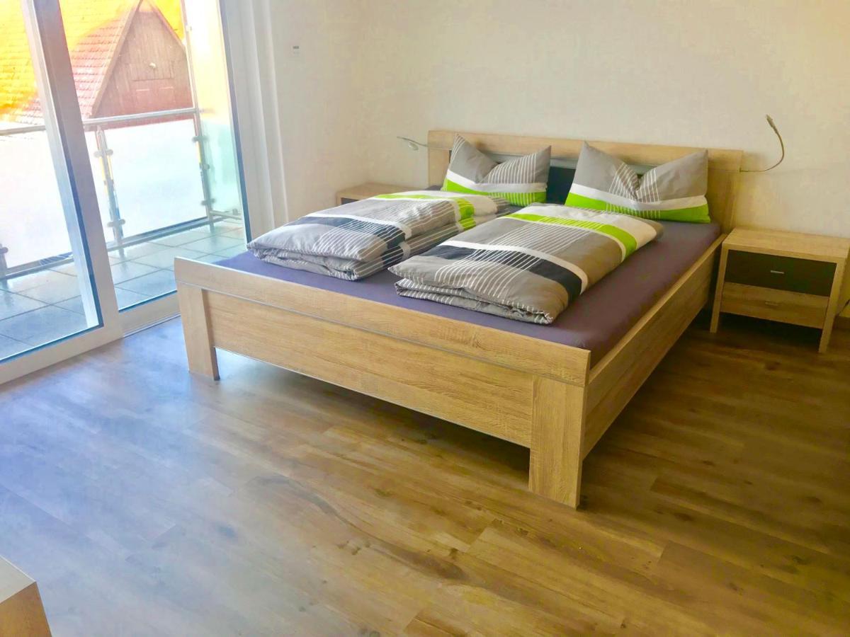 4 * Whirlpool & Sauna In Seenaehe * Pleinfeld