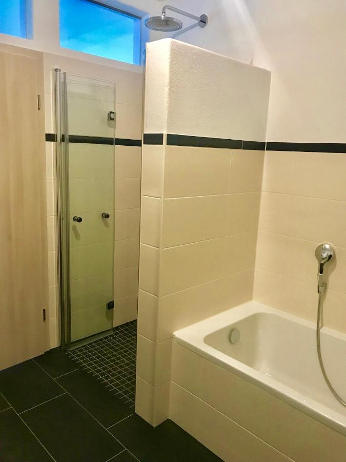 4 * Whirlpool & Sauna In Seenaehe * Pleinfeld